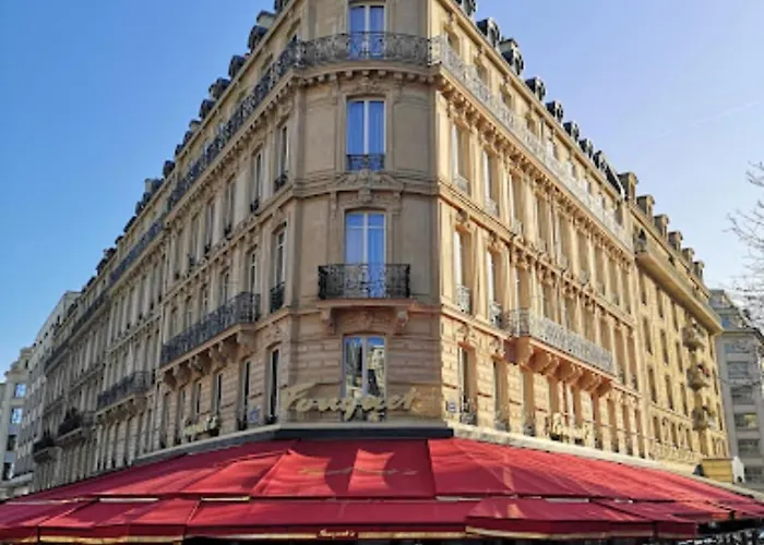 Proche Champs Elysee 8e *