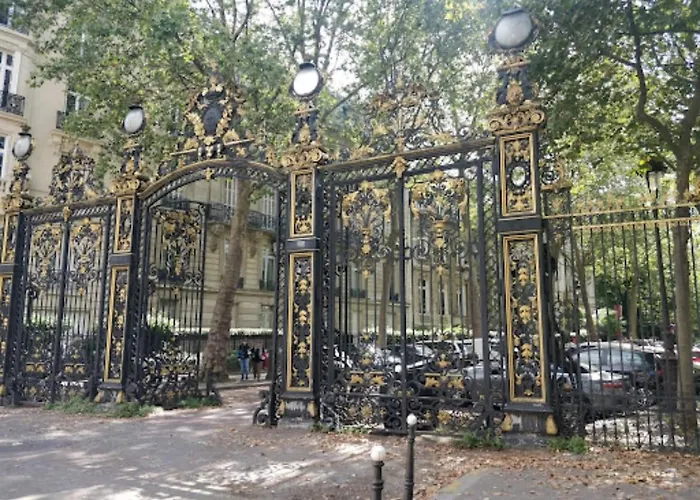 Proche Champs Elysee 8e Lejlighed