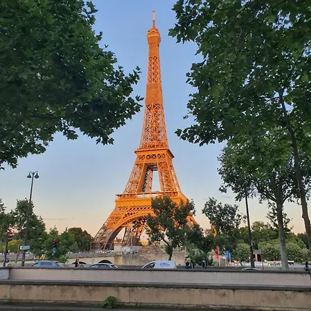 Lägenhet Proche Champs Elysee 8e *