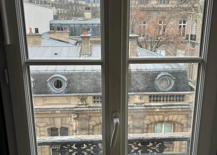 דירה Proche Champs Elysee 8e