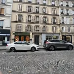 Proche Champs Elysee 8e * Paris