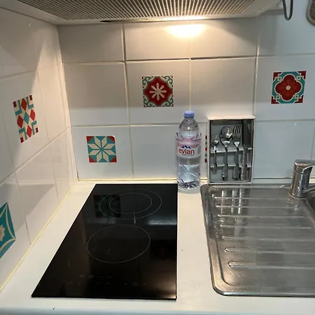 Daire Proche Champs Elysee 8e *