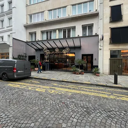 Proche Champs Elysee 8e Apartment *