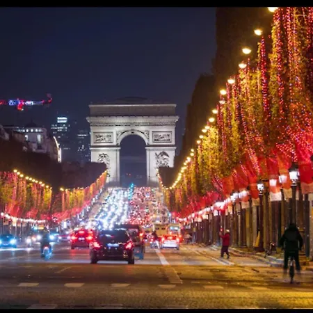 Daire Proche Champs Elysee 8e Paris