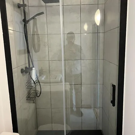 Proche Champs Elysee 8e Daire *